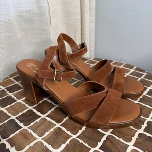 NEW Mariella Italian Suede Block Heel Platform Sandals Brown Women Shoe Size 9